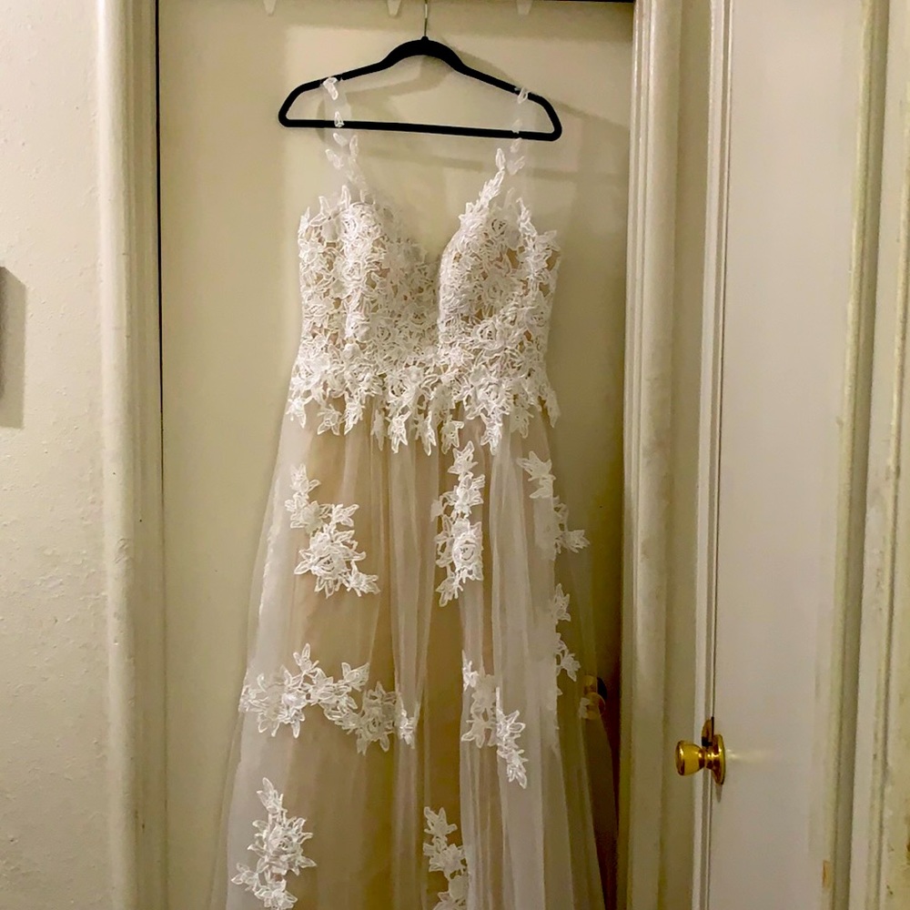 Bridess new wedding dress